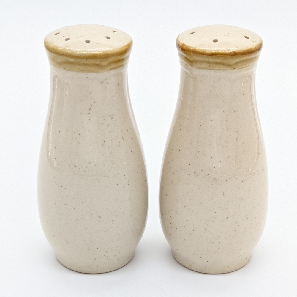 Vintage MCM minimalist salt & pepper shakers